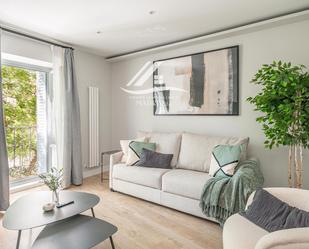 Living room of Flat for sale in  Madrid Capital  with Air Conditioner and Terrace