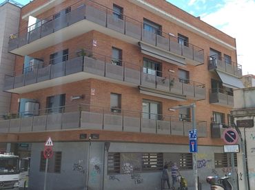 Aparcament amb ascensor en venda a Don Pelayo