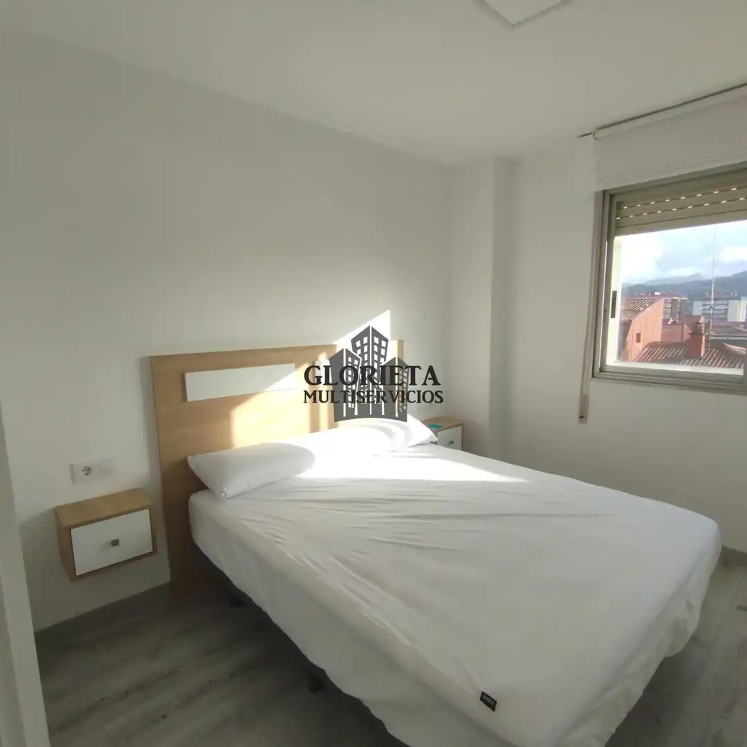 Bedroom of Flat for share in Vigo   with Furnished