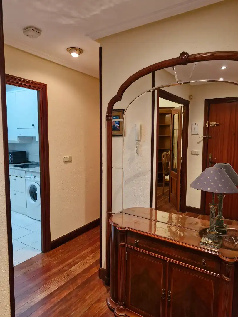 Piso de alquiler en Bilbao  con Calefacción, Parquet y Amueblado