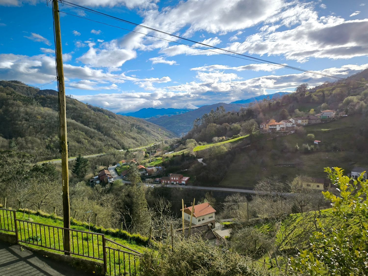 Vista exterior de Residencial en venda en Mieres (Asturias)