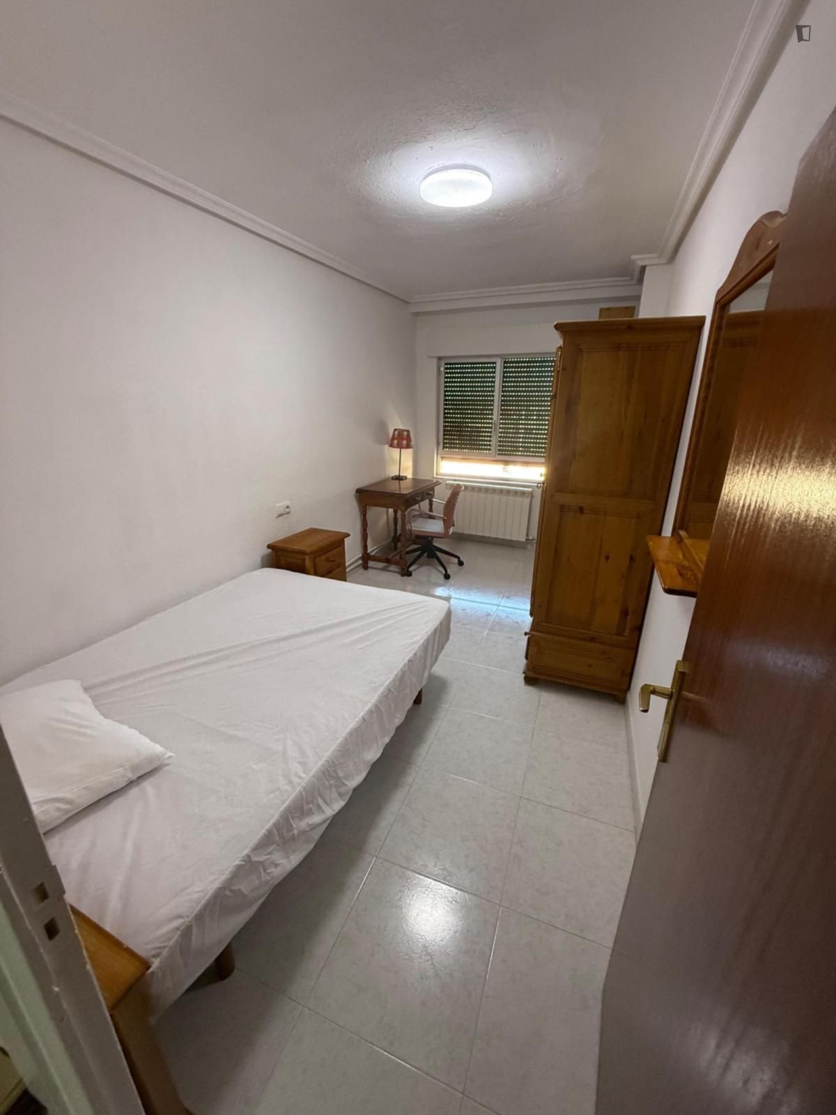 Bedroom of Apartment to share in Salamanca Capital  with Air Conditioner, Heating and Furnished