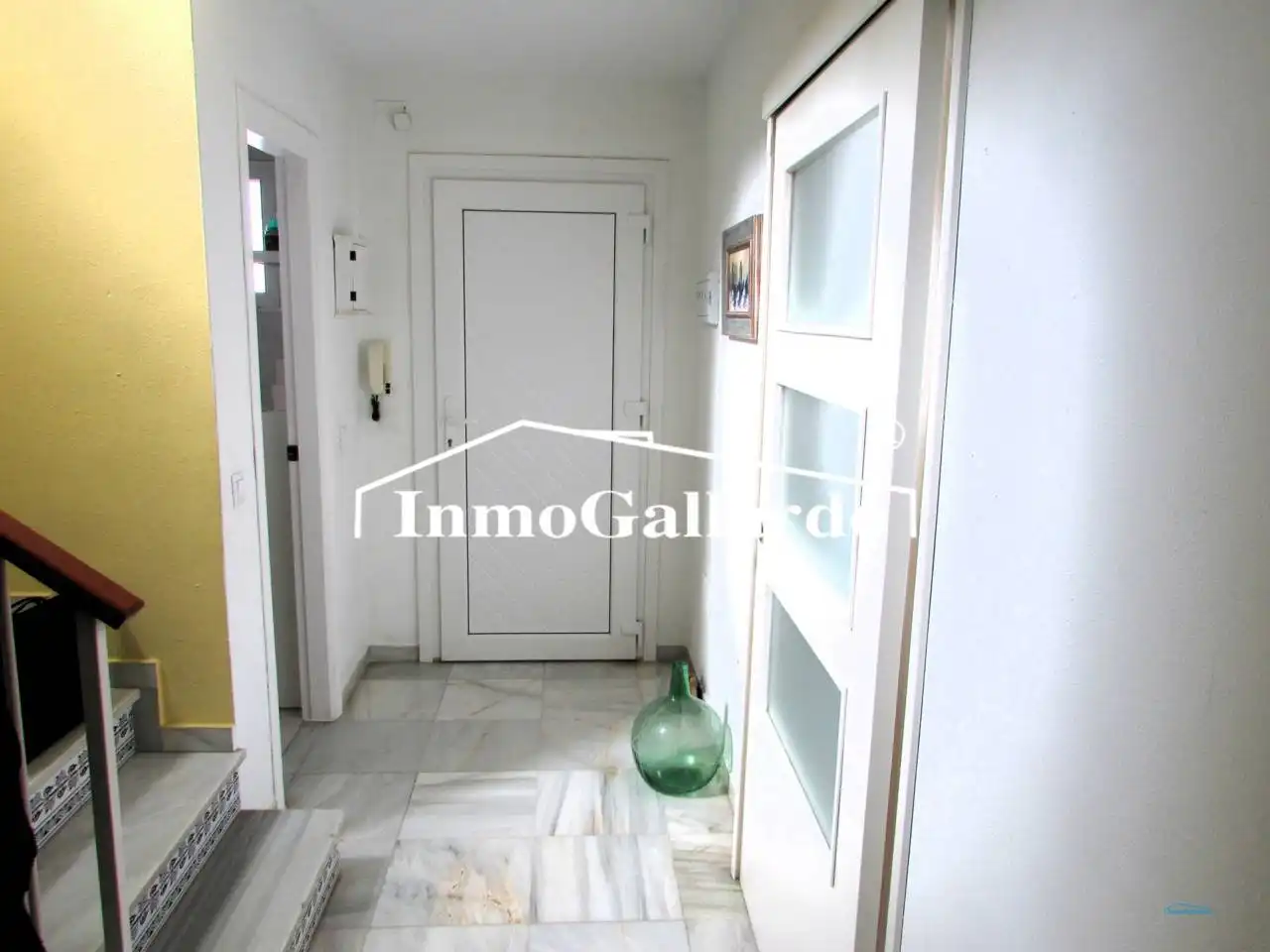 Casa adosada en venda en Rincón de la Victoria amb Jardí privat, Terrassa i Piscina comunitària