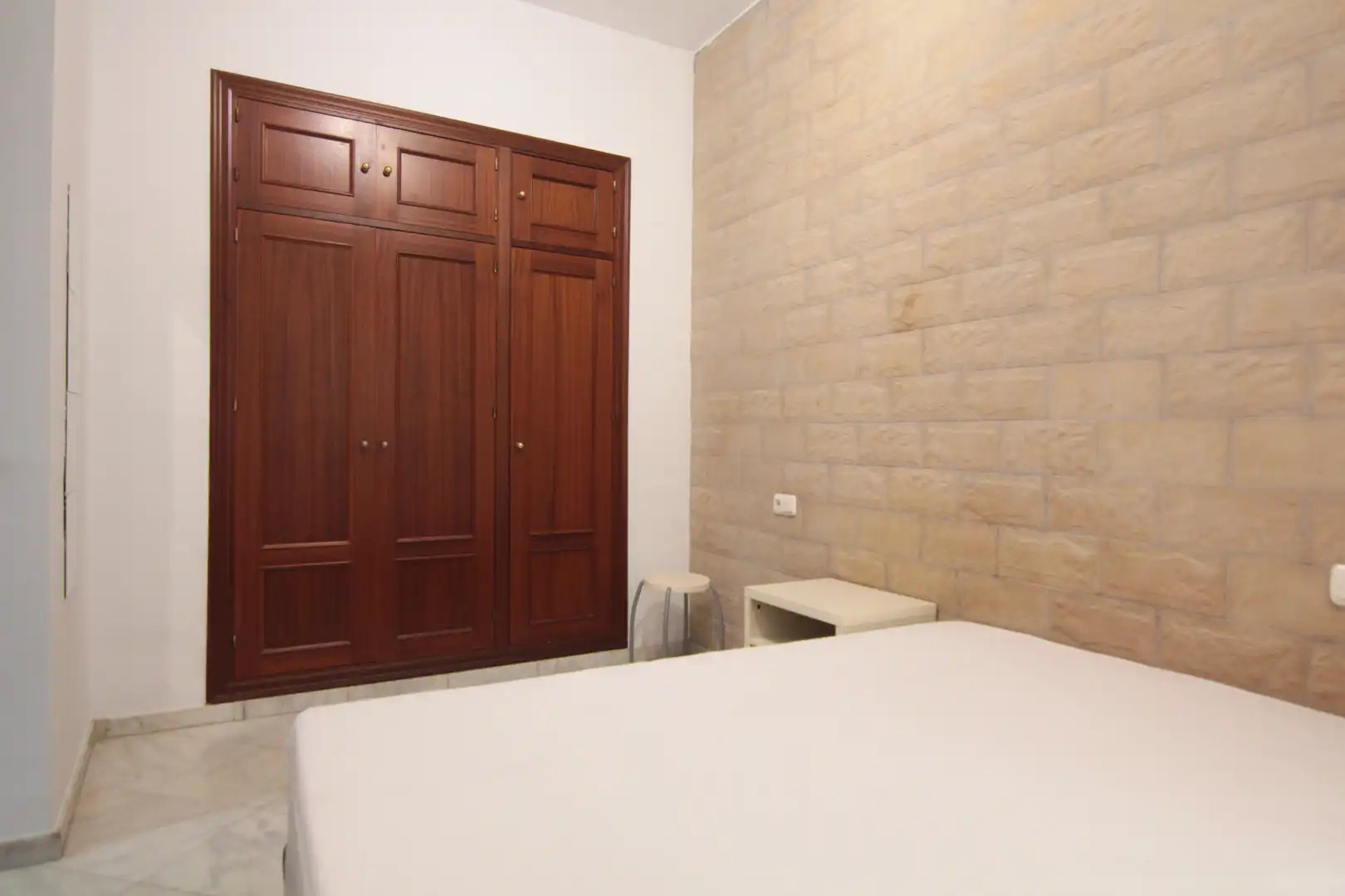 Bedroom of Flat for sale in Sevilla  with Air Conditioner, Heating and Furnished