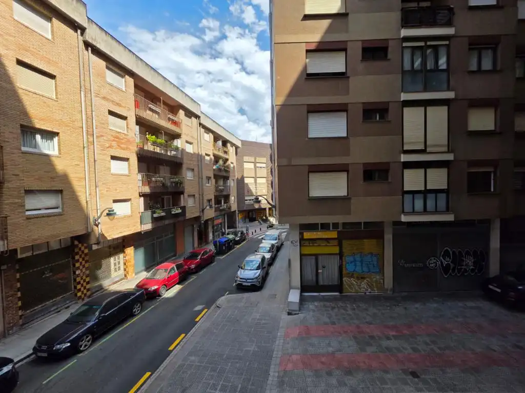Flat for rent in Aita Esteban Pernet Kalea, 13, Santutxu - Basarrate