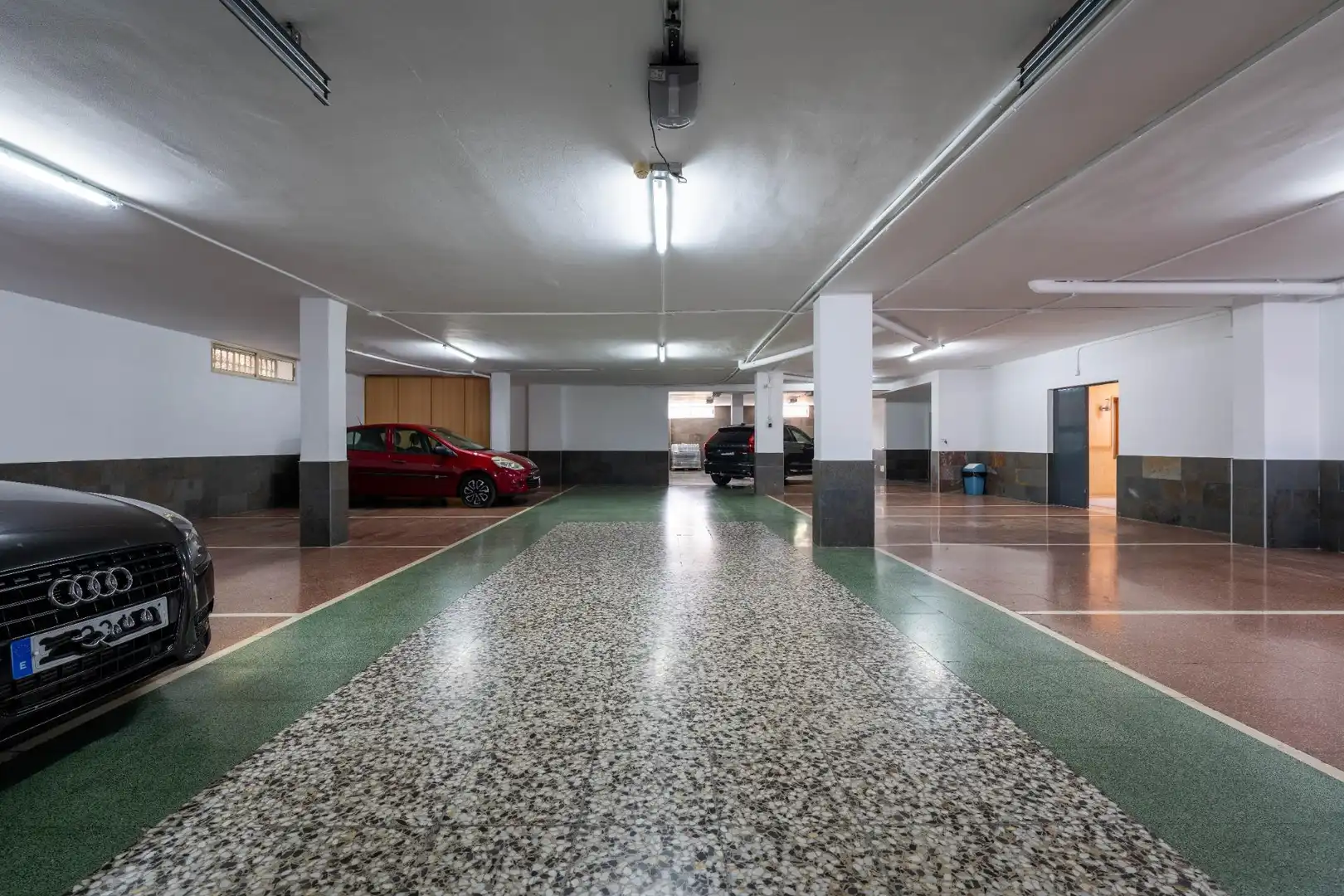 Parking de Casa o chalet en venta en Roquetas de Mar con Aire acondicionado, Calefacción y Jardín privado