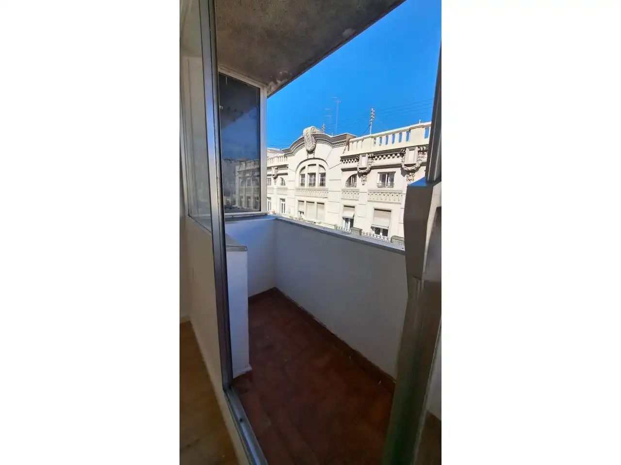 Balcony of Office for rent in Valencia