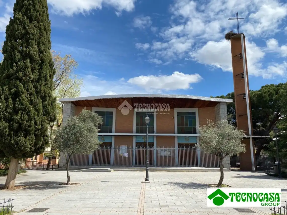 Vista exterior de Pis en venda en Madrid