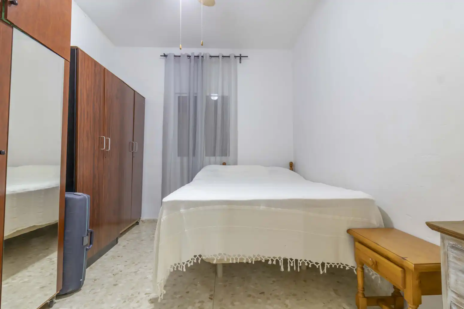 Bedroom of Houses for sale in Carmona  with Air Conditioner, Private garden and Swimming Pool