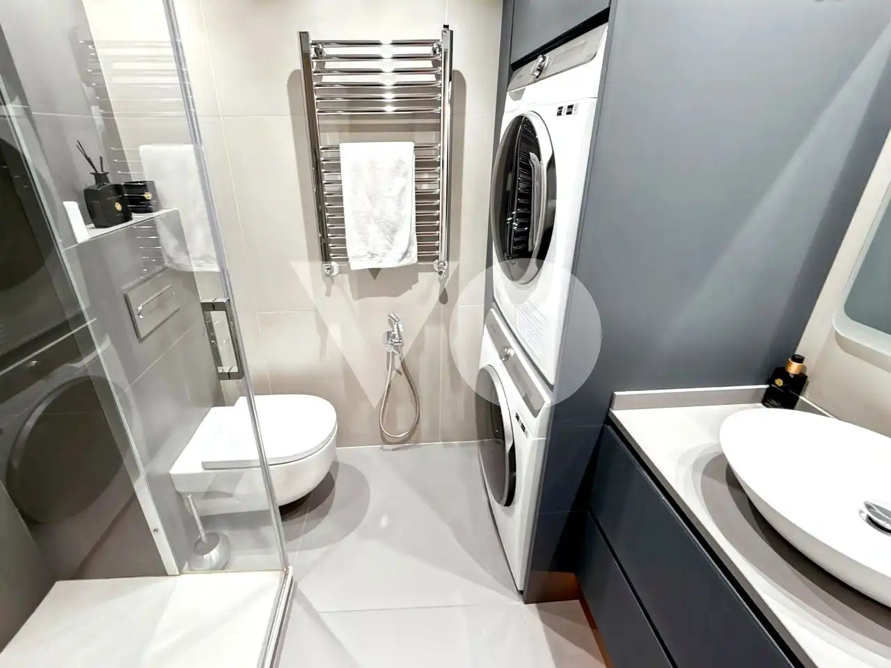 Bathroom of Flat for sale in Madrid  with Air Conditioner, Heating and Terrace