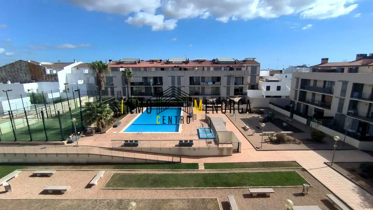 Vista exterior de Piso en venta en Ciutadella de Menorca con Aire acondicionado, Calefacción y Terraza
