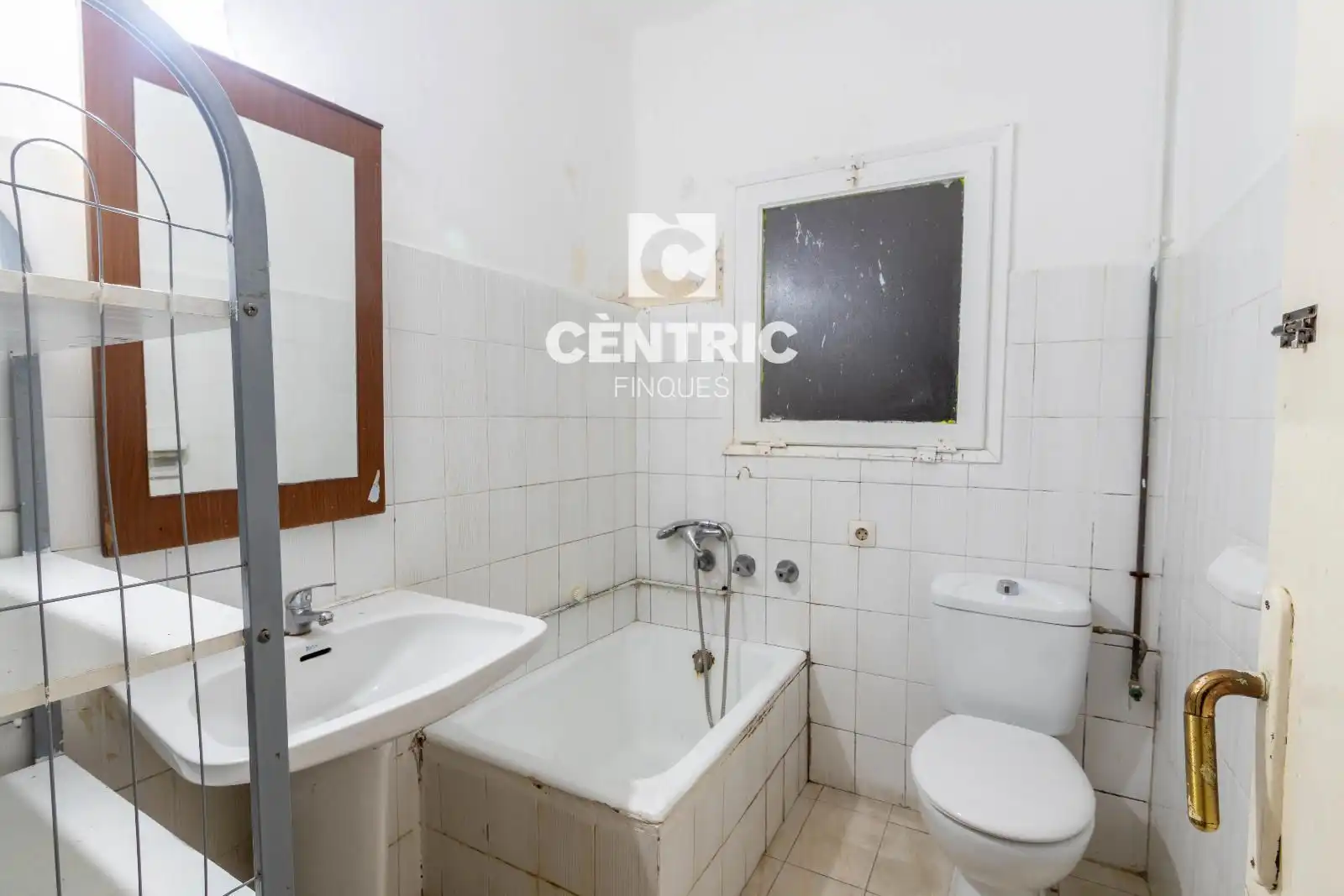 Flat for sale in Egara
