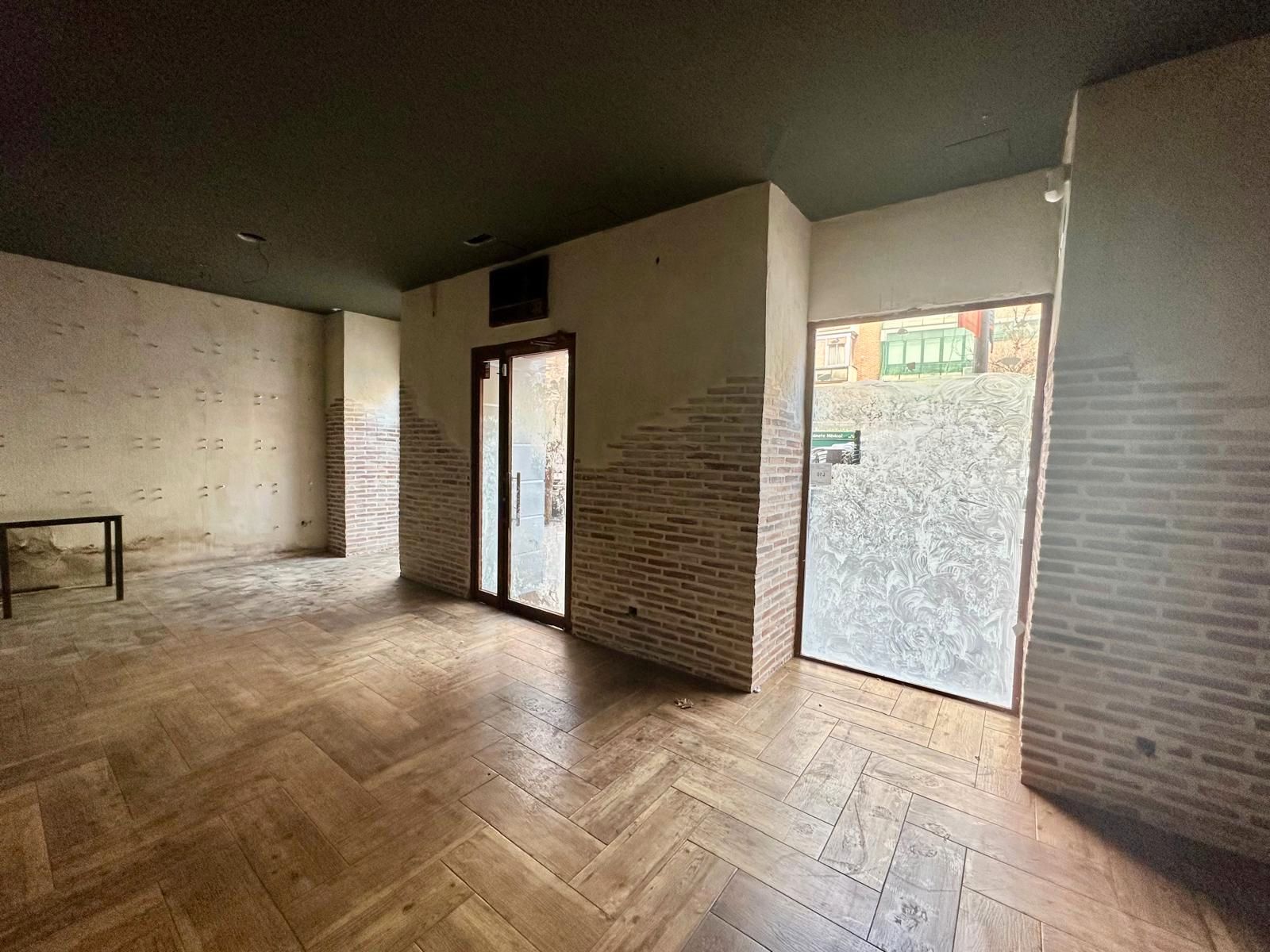 Premises for sale in  Madrid Capital