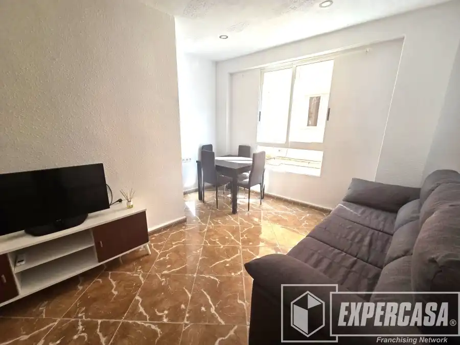 Wohnung zum Verkauf in Casc Urbà, imagen 2