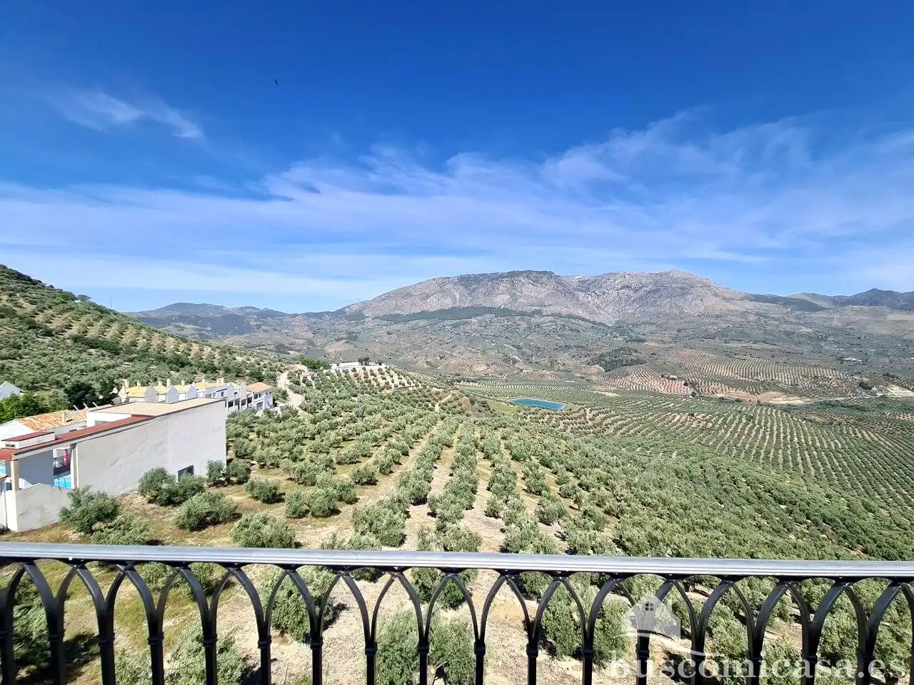 Vista exterior de Casa o xalet en venda en Huelma amb Aire condicionat, Calefacció i Jardí privat
