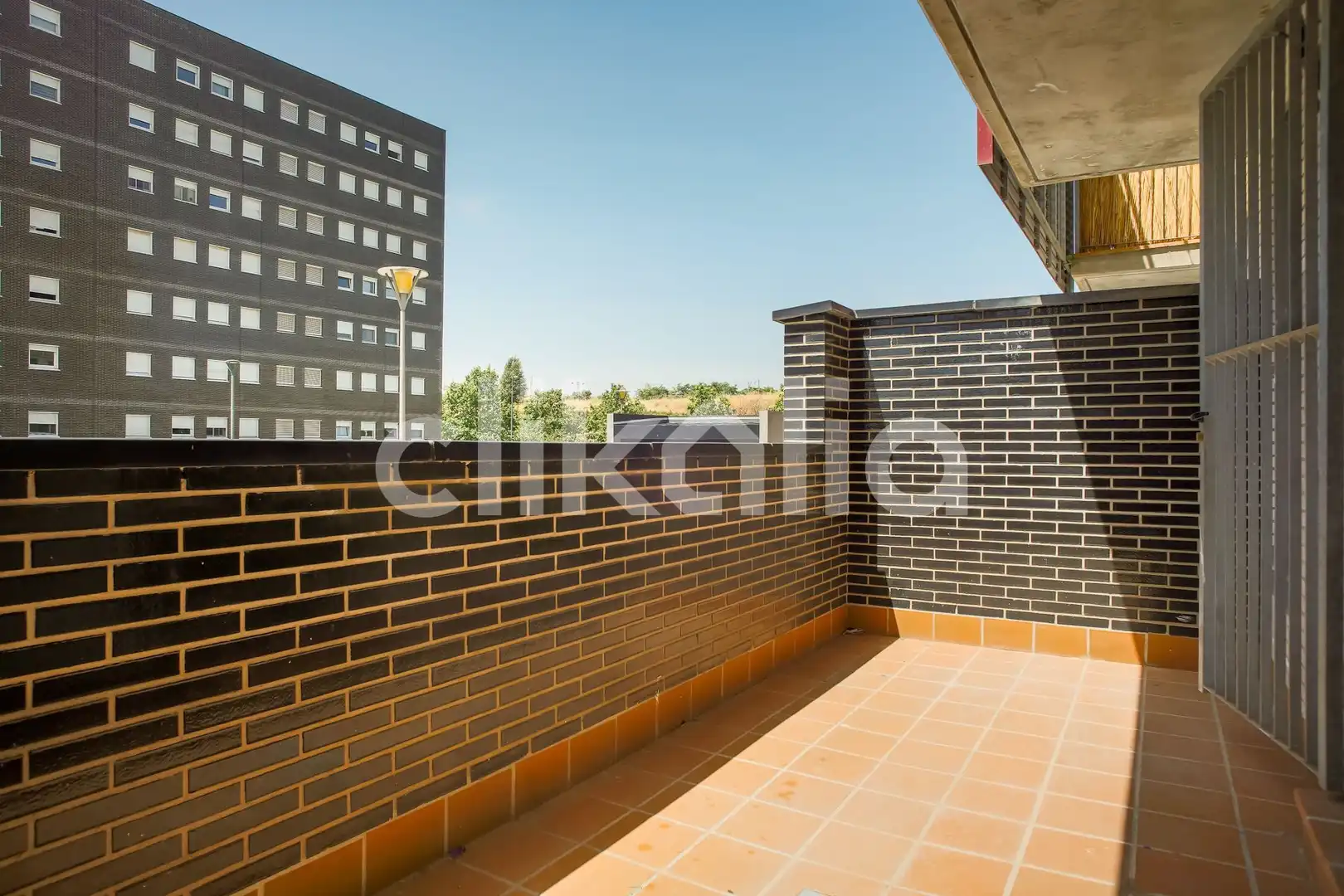 Terrasse von Wohnung zum Verkauf in Tres Cantos mit Heizung, Privatgarten und Terrasse