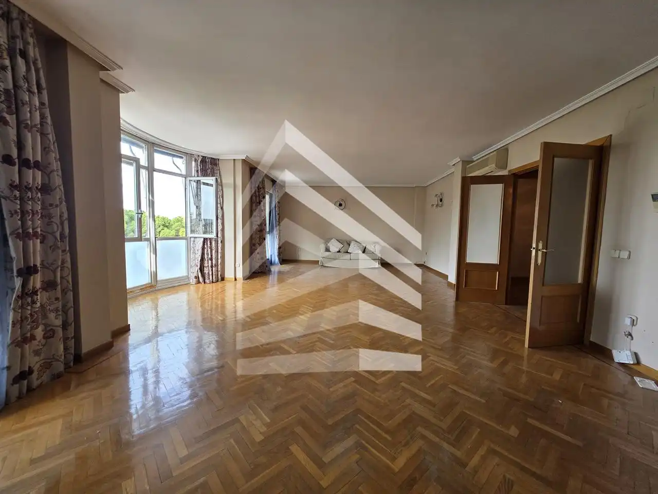 Dúplex con terraza en venta en Calle de Luis de Astrana Marín, imagen 2