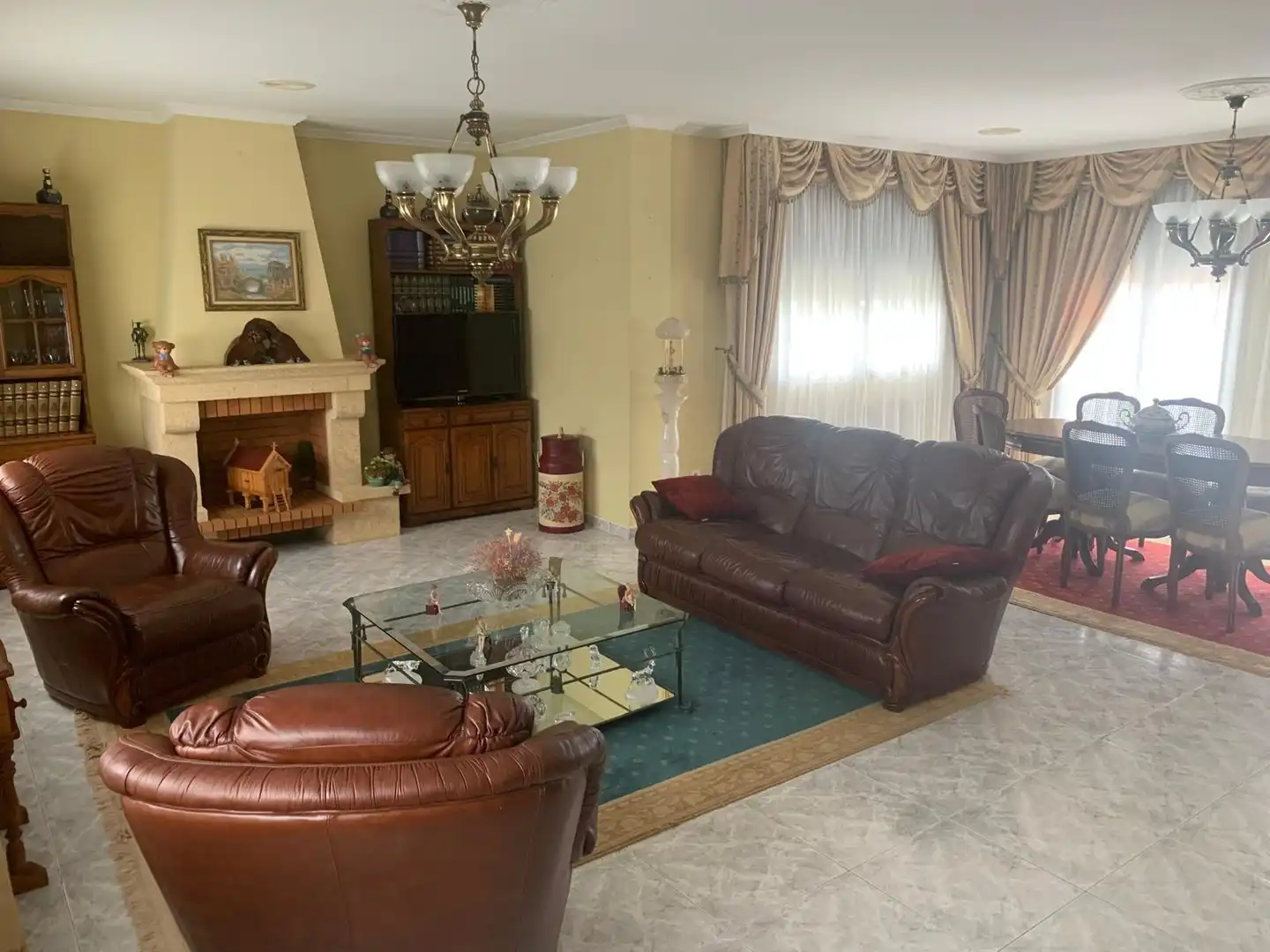 Living room of Houses for sale in Vilagarcía de Arousa  with Terrace, Storage room and Furnished