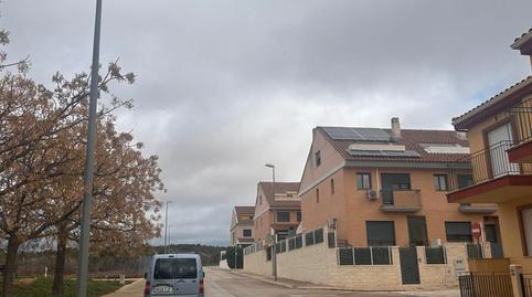 Foto 3 de Casa adosada en venta en Calle Fuenterrobles, 58, Requena, Valencia