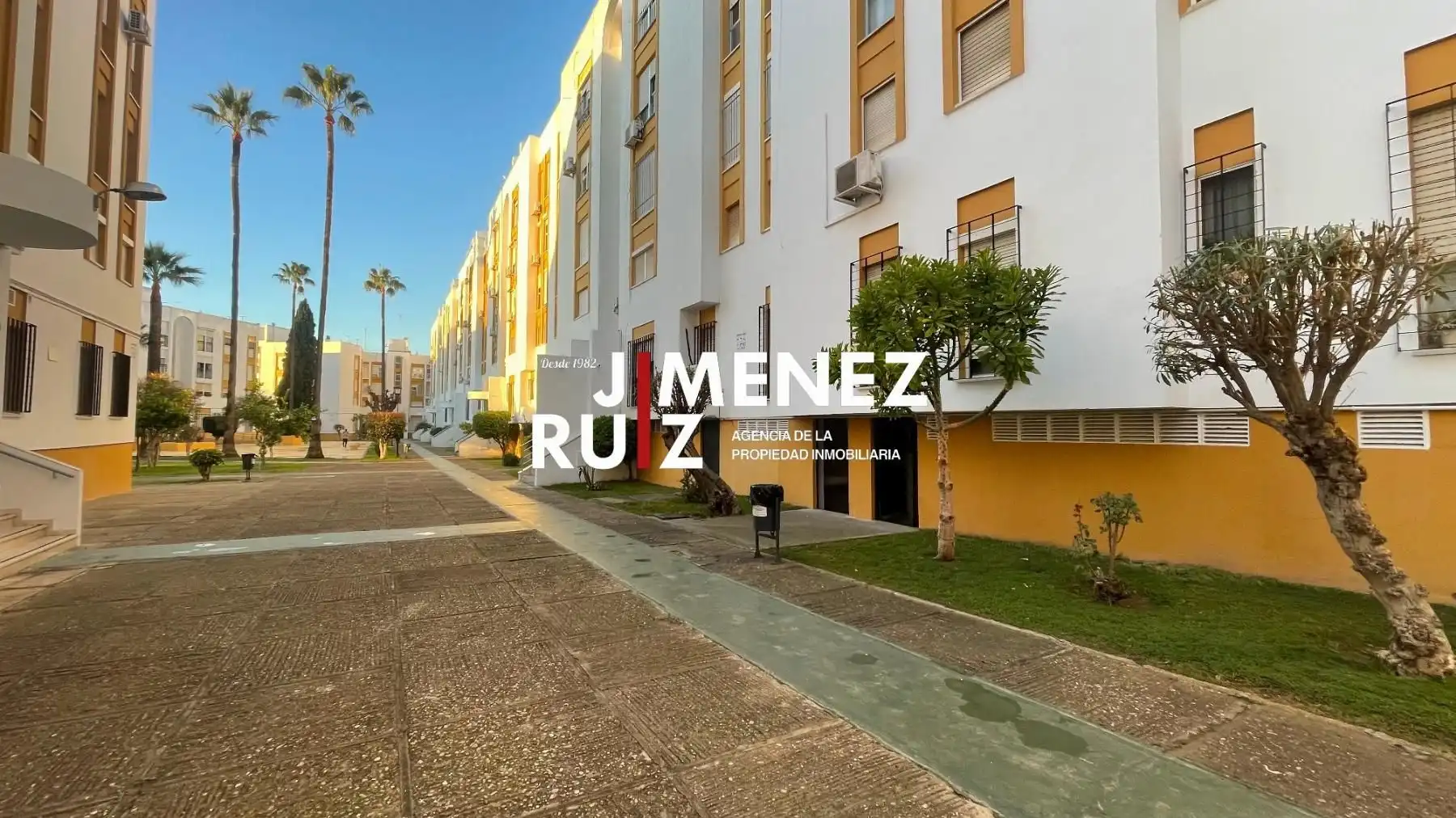 Vista exterior de Trastero en venta en El Puerto de Santa María
