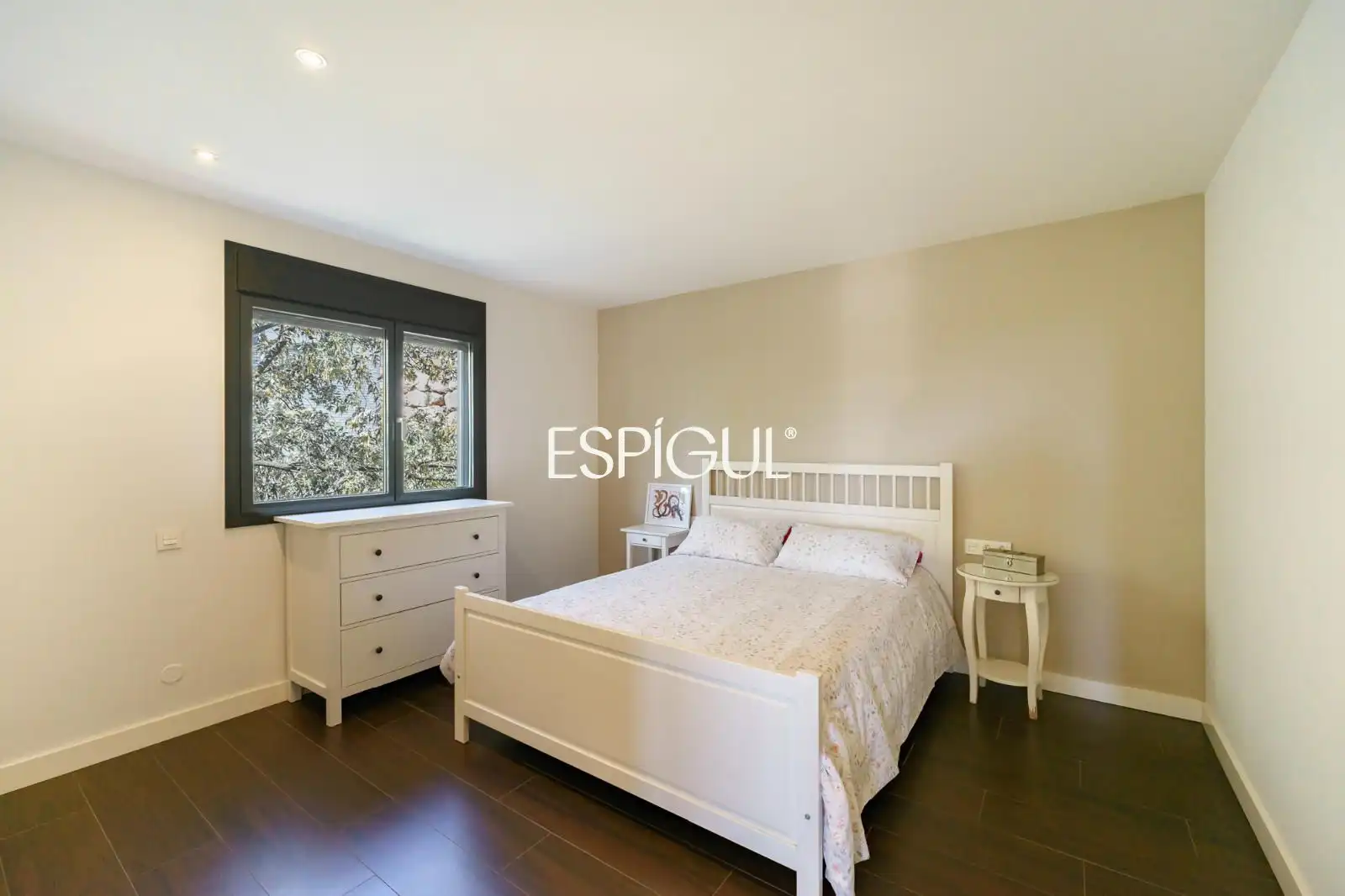 Dormitori de Casa o xalet en venda en Alella amb Aire condicionat, Calefacció i Jardí privat