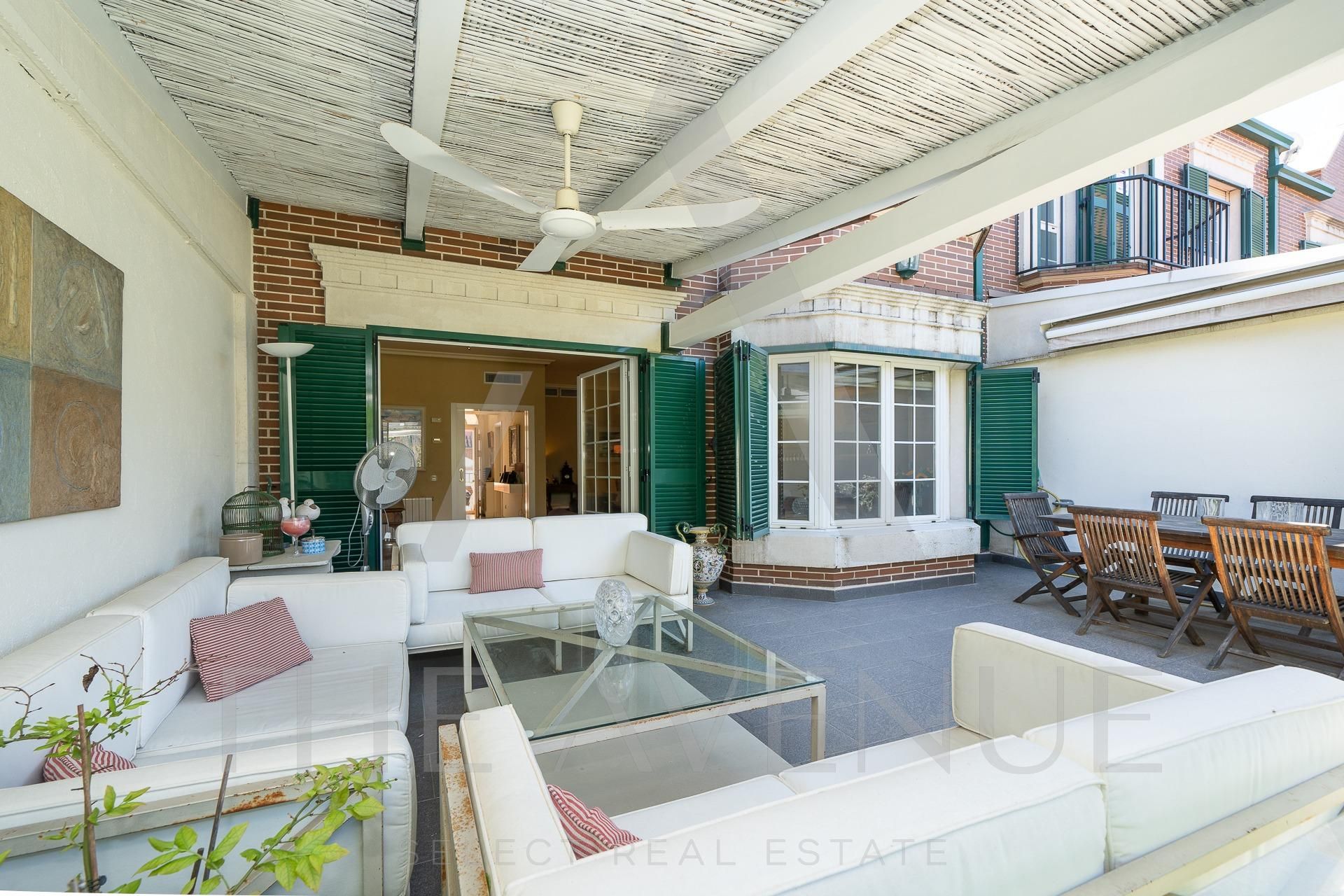 Terrace of Single-family semi-detached for sale in La Moraleja  with Air Conditioner, Heating and Private garden