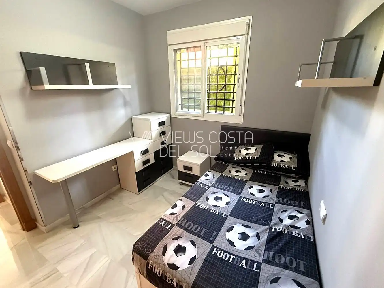 Dormitori de Apartament en venda en Vélez-Málaga amb Aire condicionat, Calefacció i Jardí privat