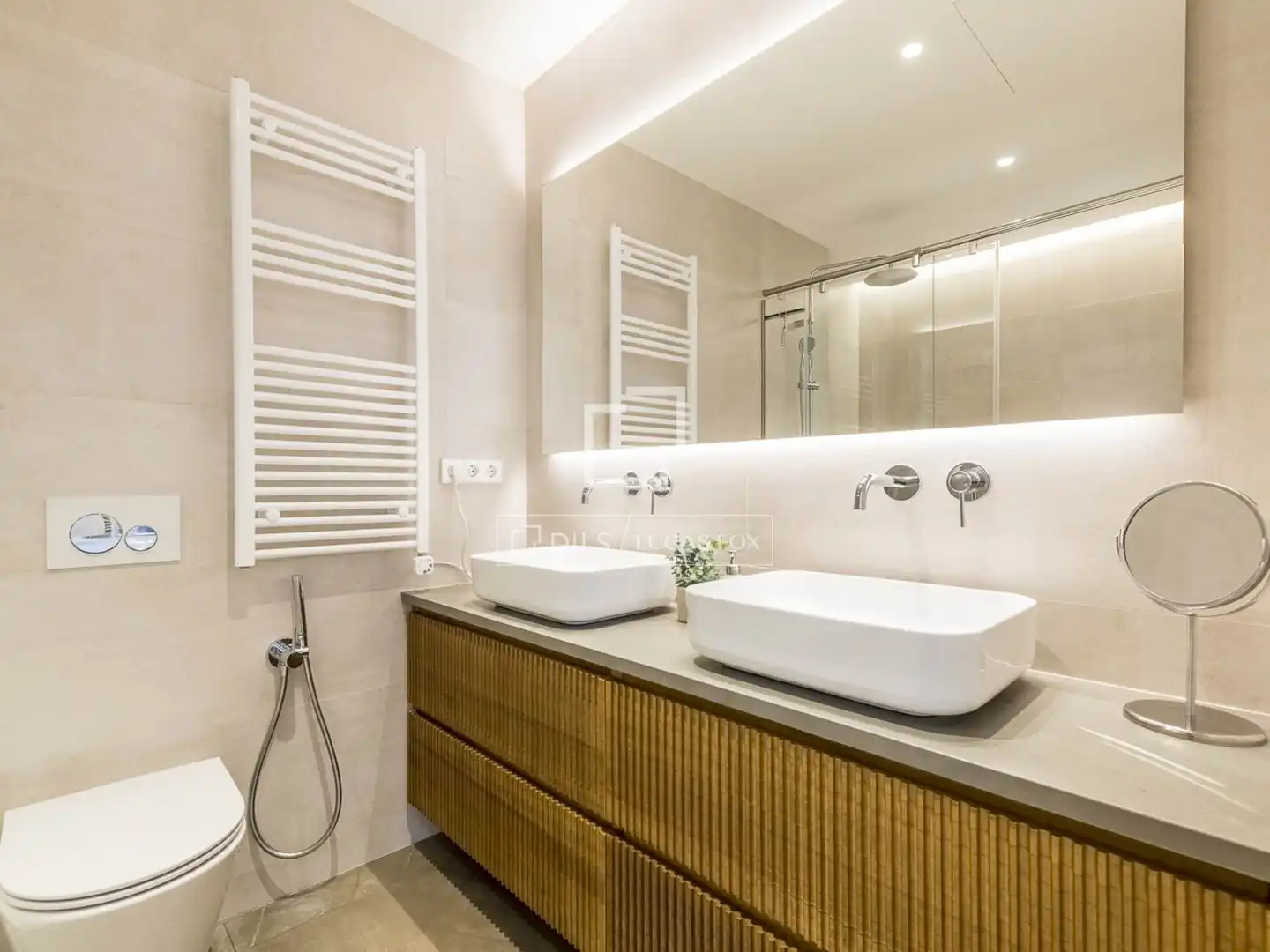 Baño de Piso en venta en Ciutat Vella