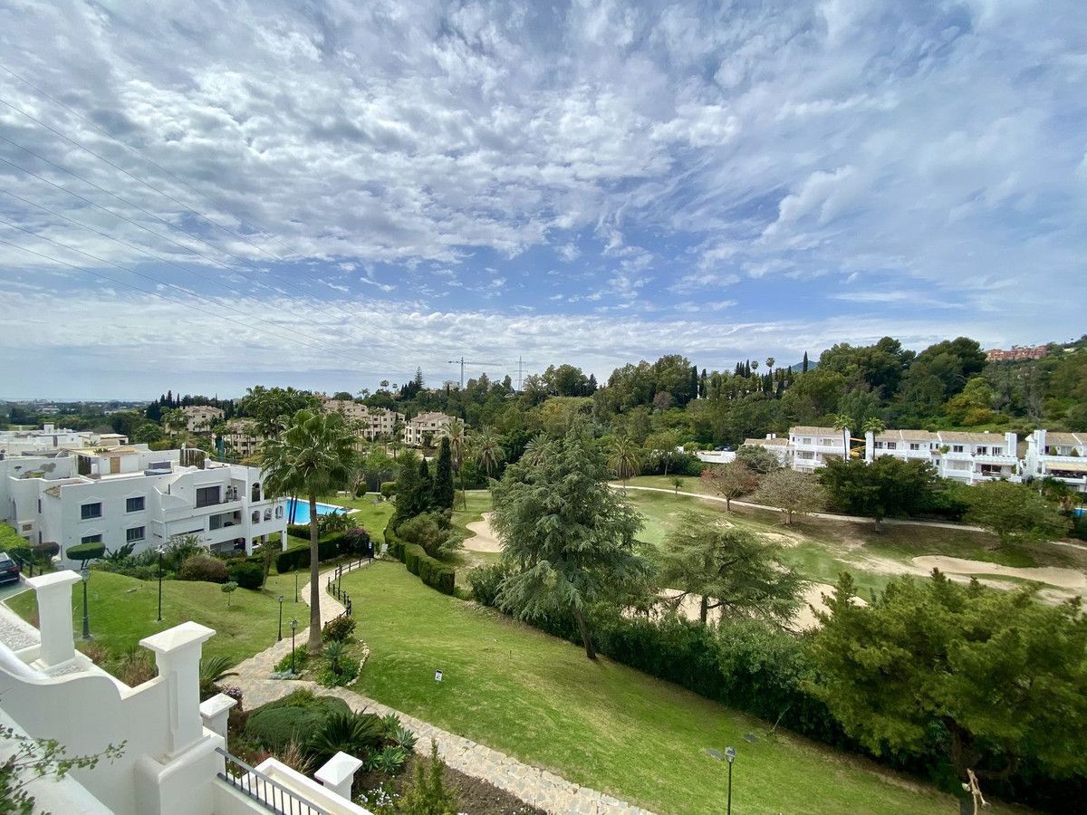 Exterior view of Attic to rent in Benahavís  with Air Conditioner, Heating and Terrace