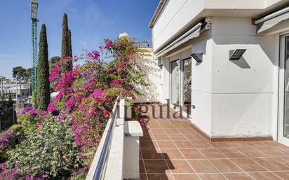 Exterior view of House or chalet for sale in  Barcelona Capital  with Air Conditioner, Heating and Private garden