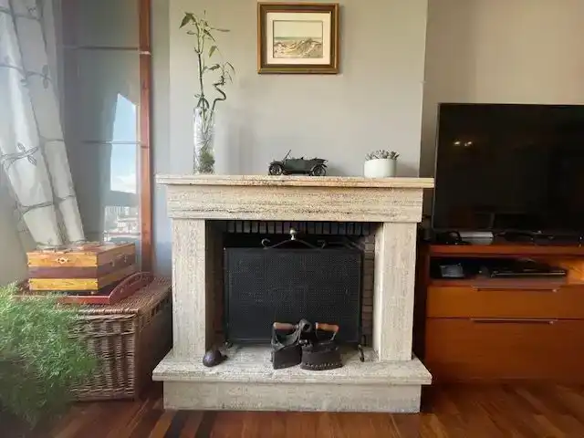 Sala de estar de Piso en venta en Oviedo  con Parquet, Trastero y Piscina