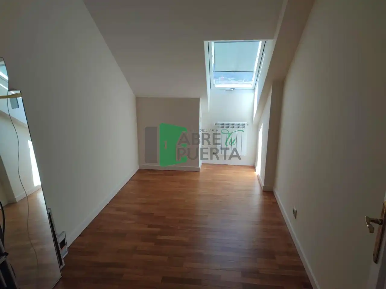 Apartament de lloguer en Ourense Capital  amb Calefacció, Parquet i Terrassa
