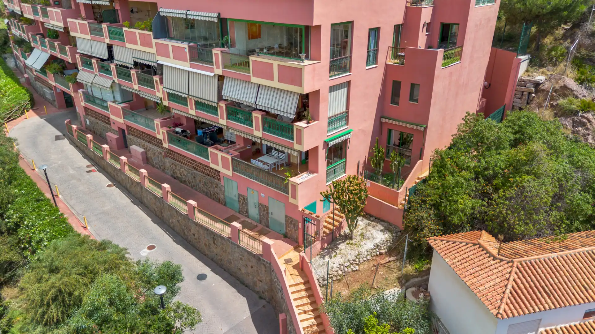 Vista exterior de Pis en venda en Fuengirola amb Aire condicionat, Terrassa i Moblat