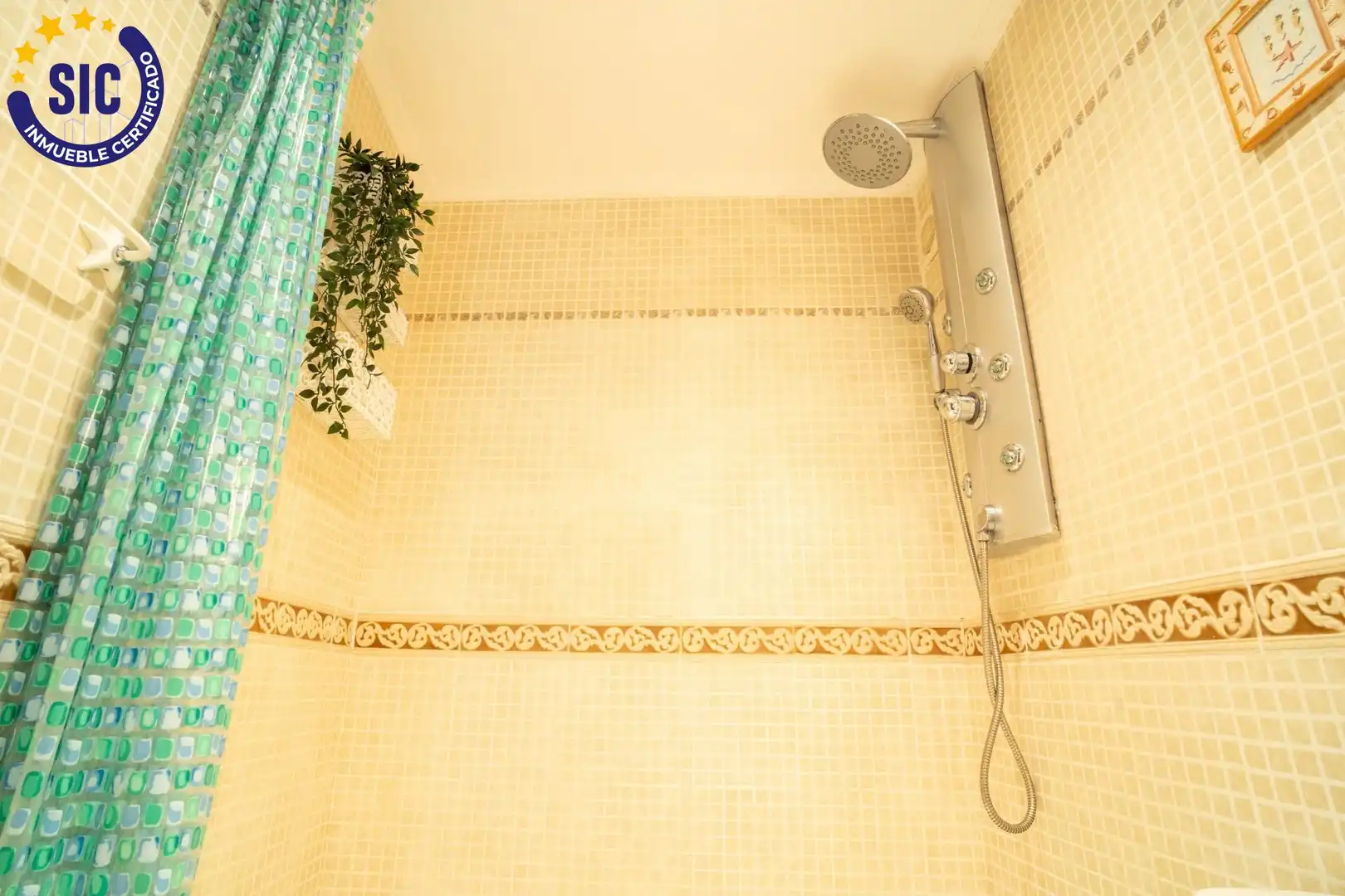 Bany de Apartament en venda en Oropesa del Mar / Orpesa amb Terrassa, Traster i Moblat