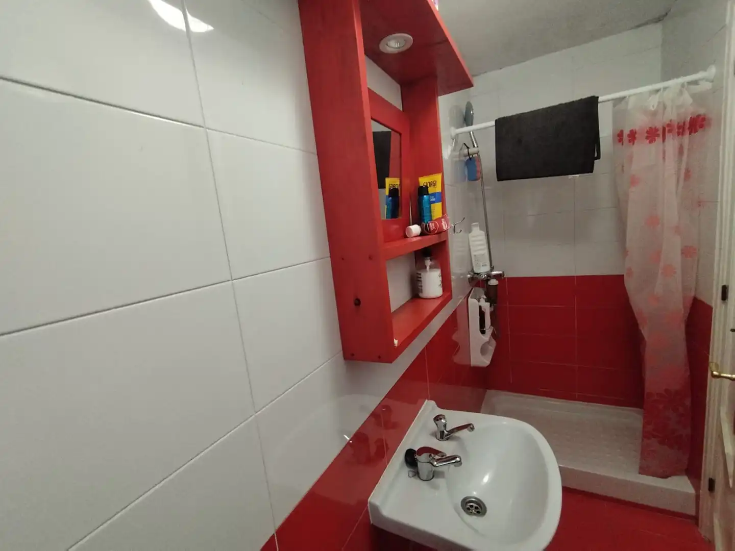 Bathroom of Flat for sale in Ferrol  with Storage room, Furnished and Oven