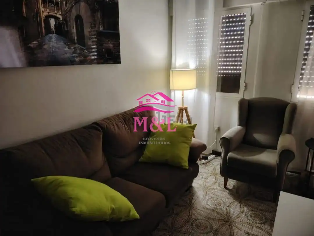 Sala d'estar de Pis en venda en Mérida amb Moblat