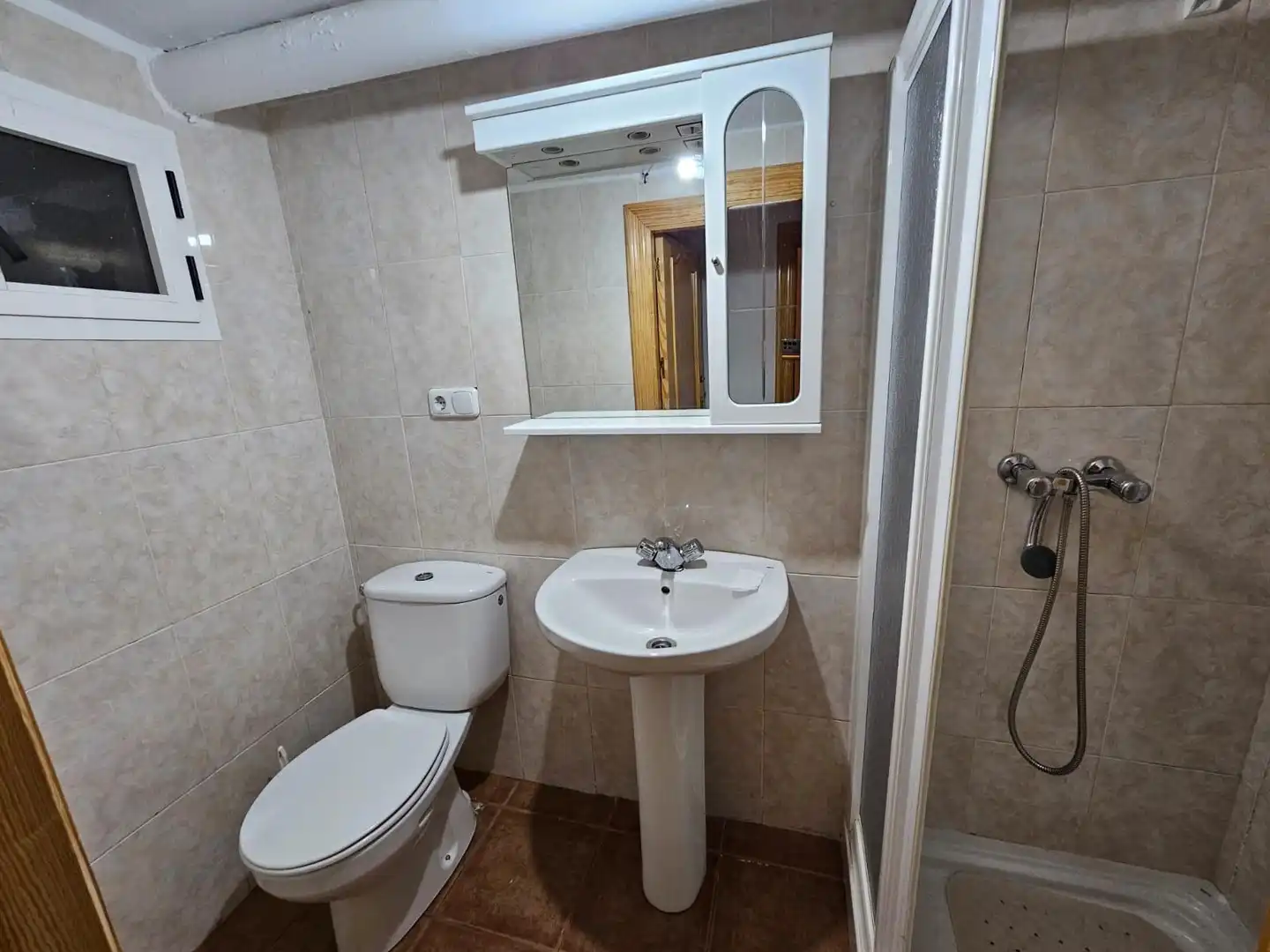 Bany de Casa o xalet en venda en Fondón amb Calefacció, Terrassa i Moblat