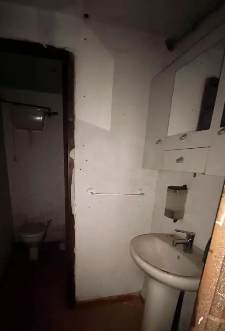 Bathroom of Buildings for sale in Sahagún