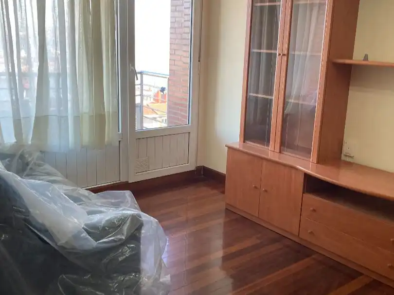 Sala de estar de Piso en venta en Santurtzi  con Terraza y Balcón