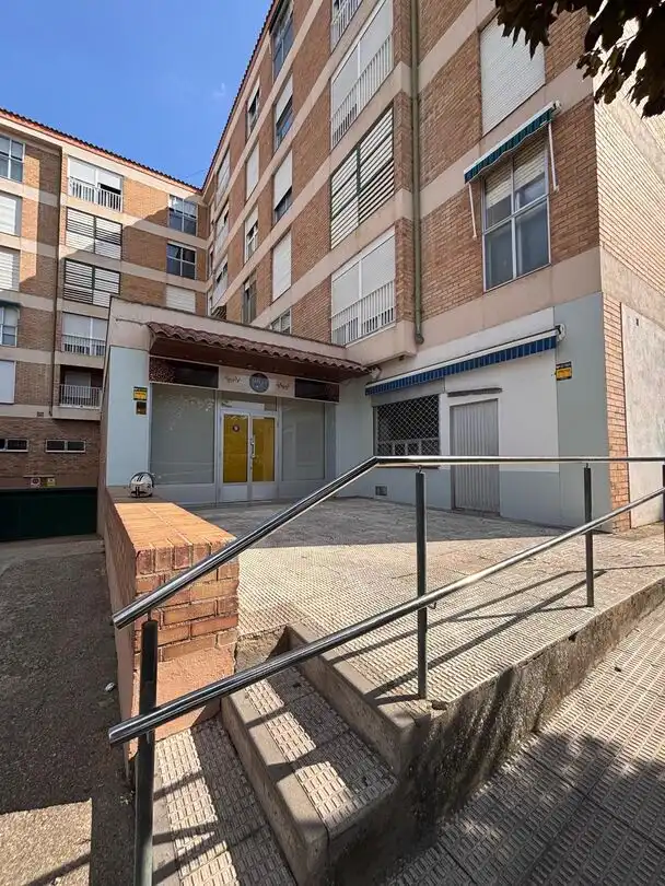 Local comercial de lloguer a CL Ramón J Sender 7, imagen 2