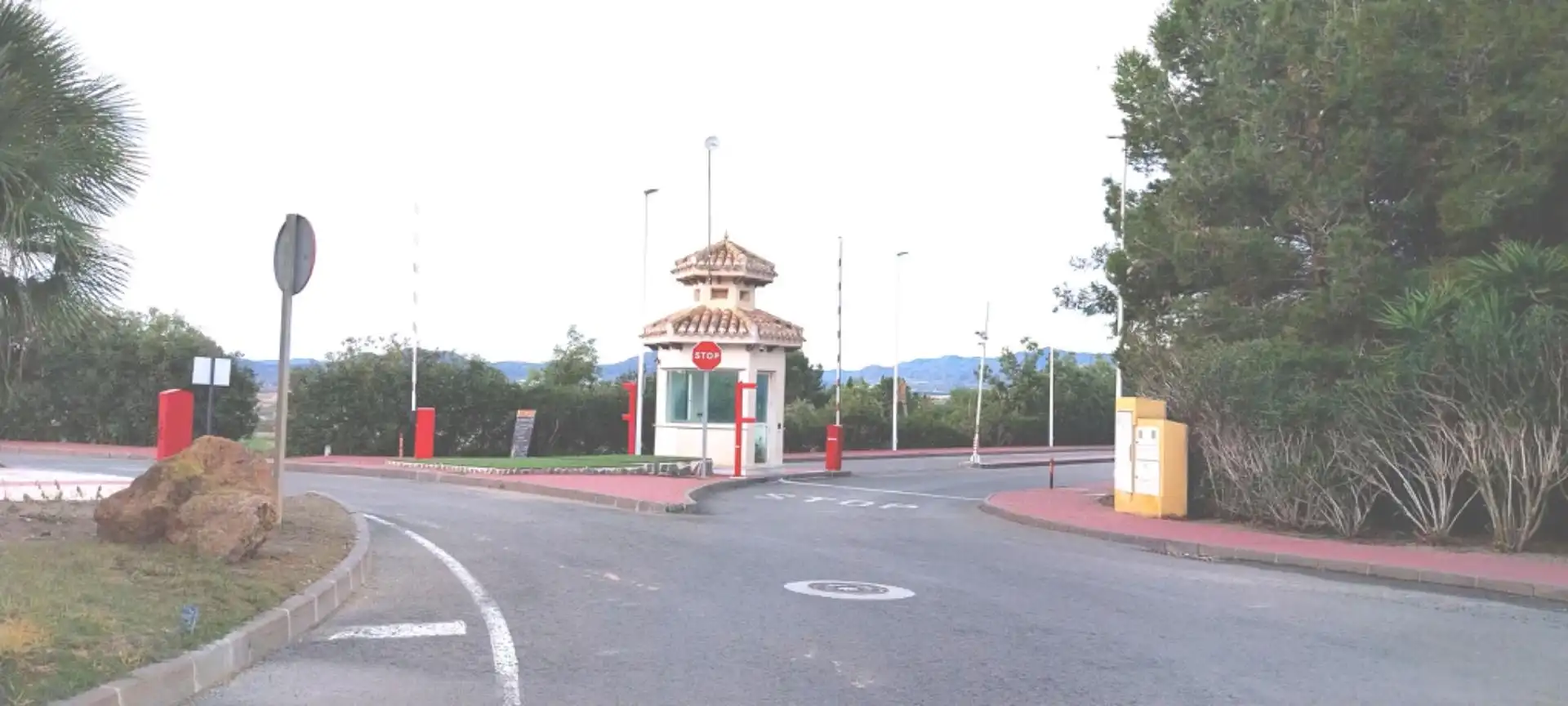 Vista exterior de Casa adosada en venta en Mazarrón con Jardín privado, Terraza y Piscina