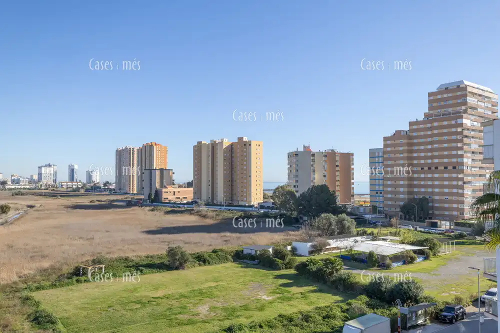 Apartamento en venta en La Pobla de Farnals con Terraza, Amueblado y Piscina comunitaria