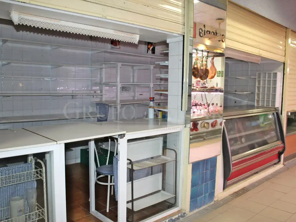 Cocina de Local de alquiler en Santa Eulària des Riu