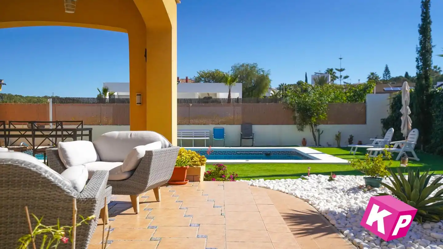 Casa con piscina en venta en Dencarnita Alonso, imagen 10