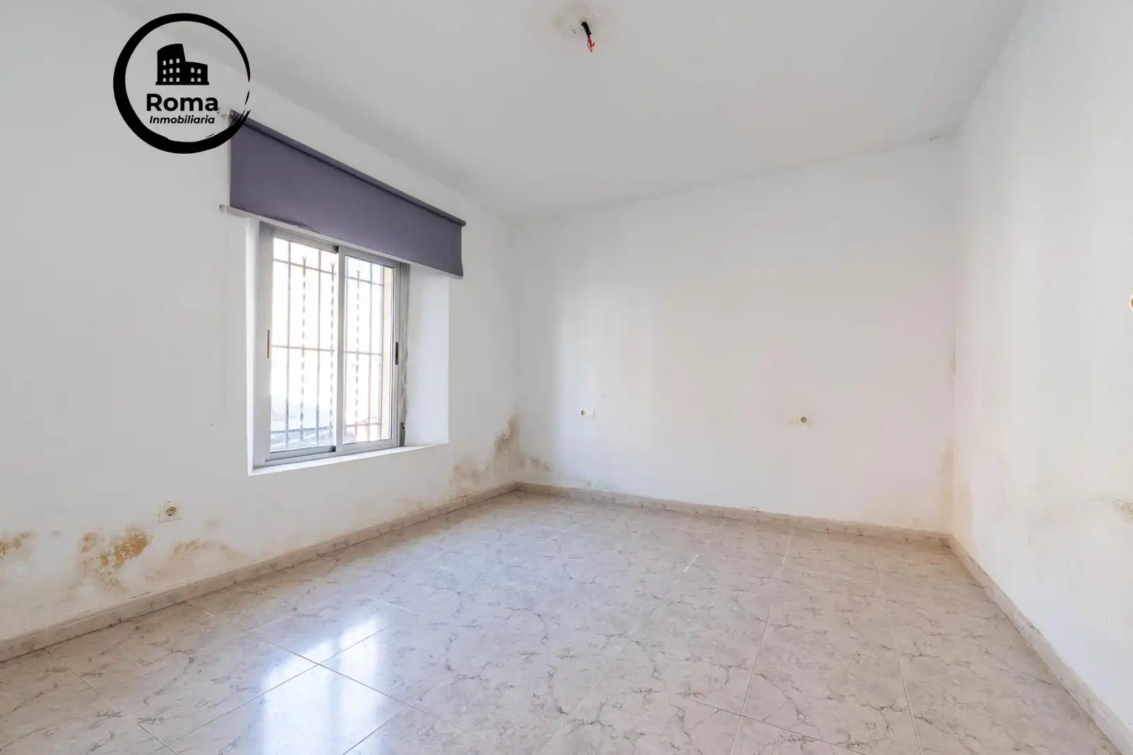 Dormitori de Casa o xalet en venda en Guadix