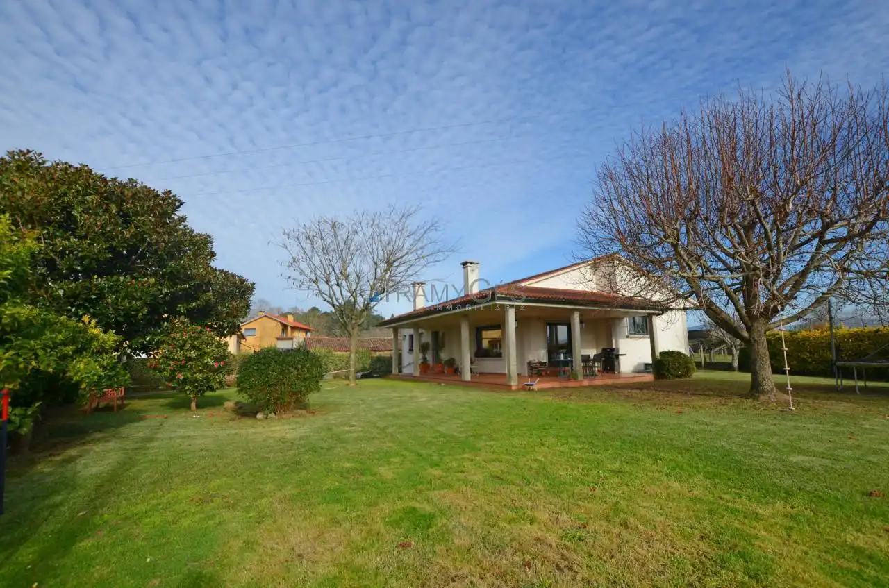 Jardín de Casa o chalet en venta en Tomiño con Calefacción, Jardín privado y Terraza