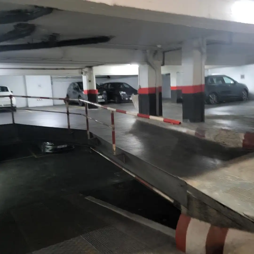 Garage zur Miete in Basurtu