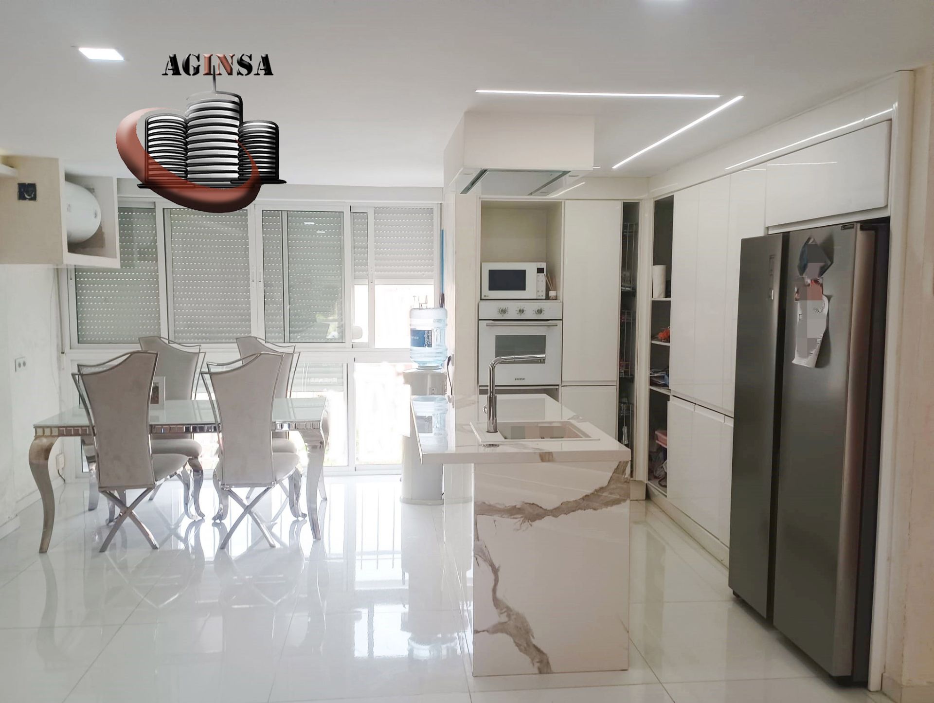 Cuina de Pis en venda en Castilleja de la Cuesta amb Aire condicionat, Calefacció i Moblat