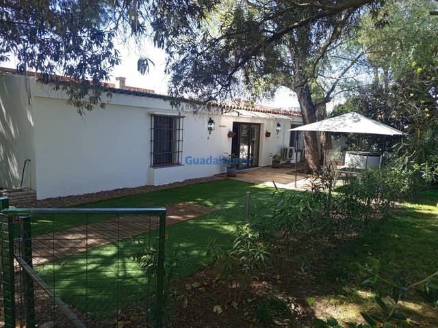 Casa-chalet en Alquiler en Cerros de Montequinto