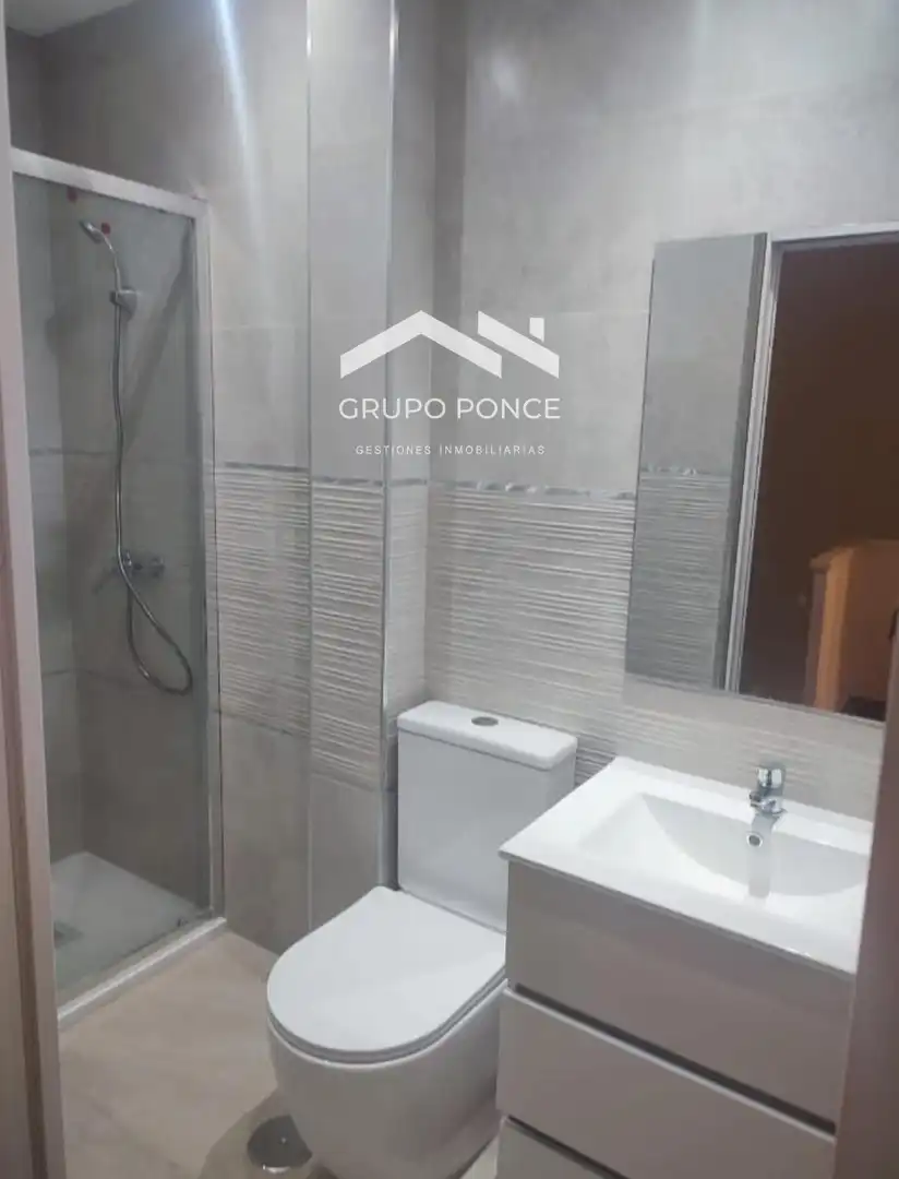 Baño de Dúplex en venta en Chipiona con Aire acondicionado y Trastero